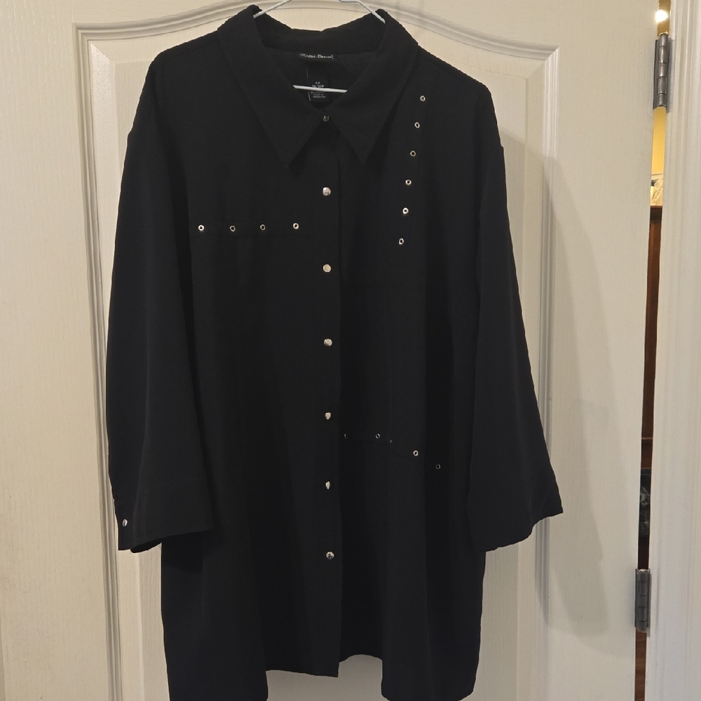 Maggie Barnes 3/4 Sleeve Snap Button Top With Silver Grommet Accents